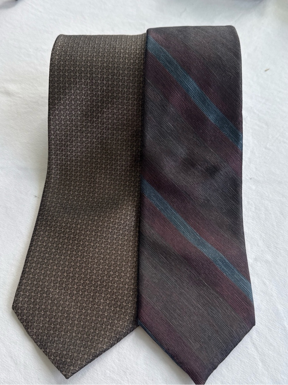 Lot of 2 Vintage Oscar De La Renta Ties Silk Couture Geometric & Striped